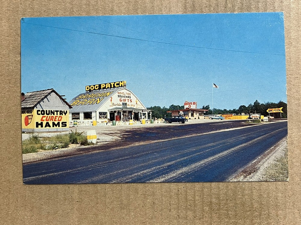 Postcard London KY Kentucky Dog Patch Roadside Zoo Gift Store Barn Restaurant