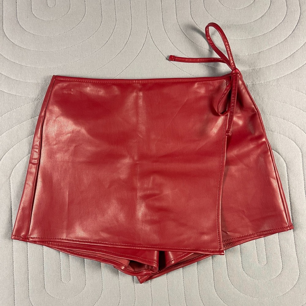 Madden NYC Womens Skort Small Red Faux Leather Wrap Mini Skirt Shorts