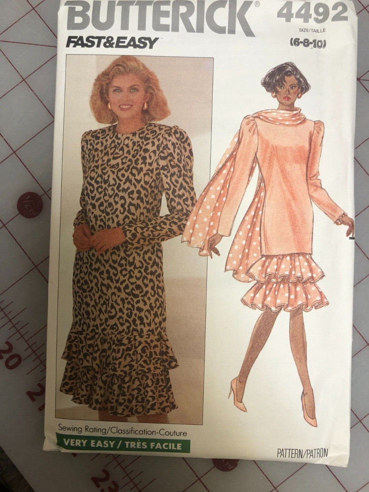 Butterick  4492, Fast and Easy Dress Pattern, Sizes 6-10    UNCUT
