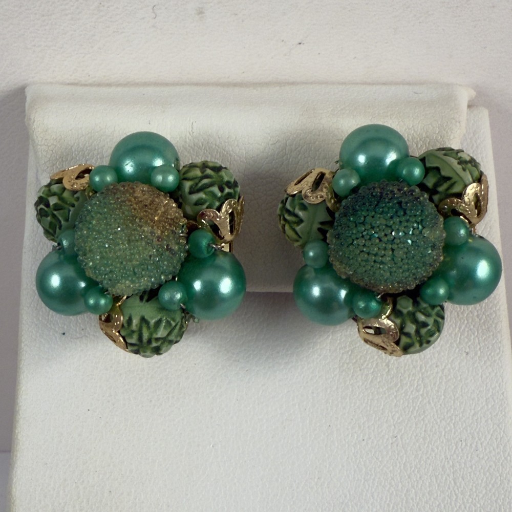Vintage 1950s Hong Kong Green Beaded Faux Pearl Cluster Clip on Earrings