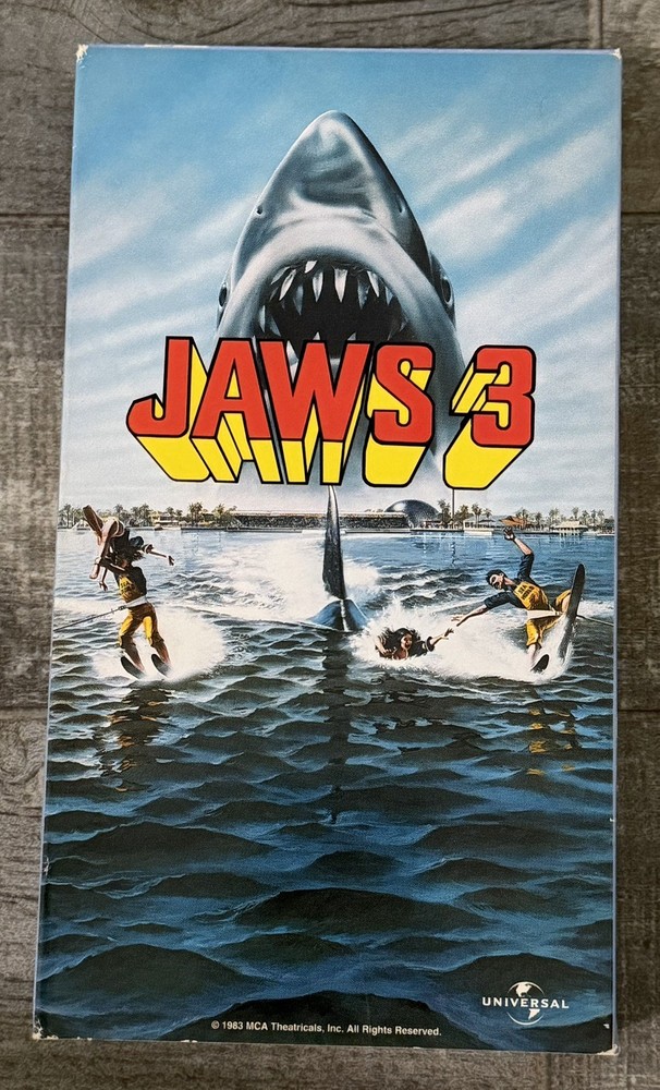 JAWS 3 VHS 1983 Dennis Quaid Vintage MCA Universal Shark Horror Thriller