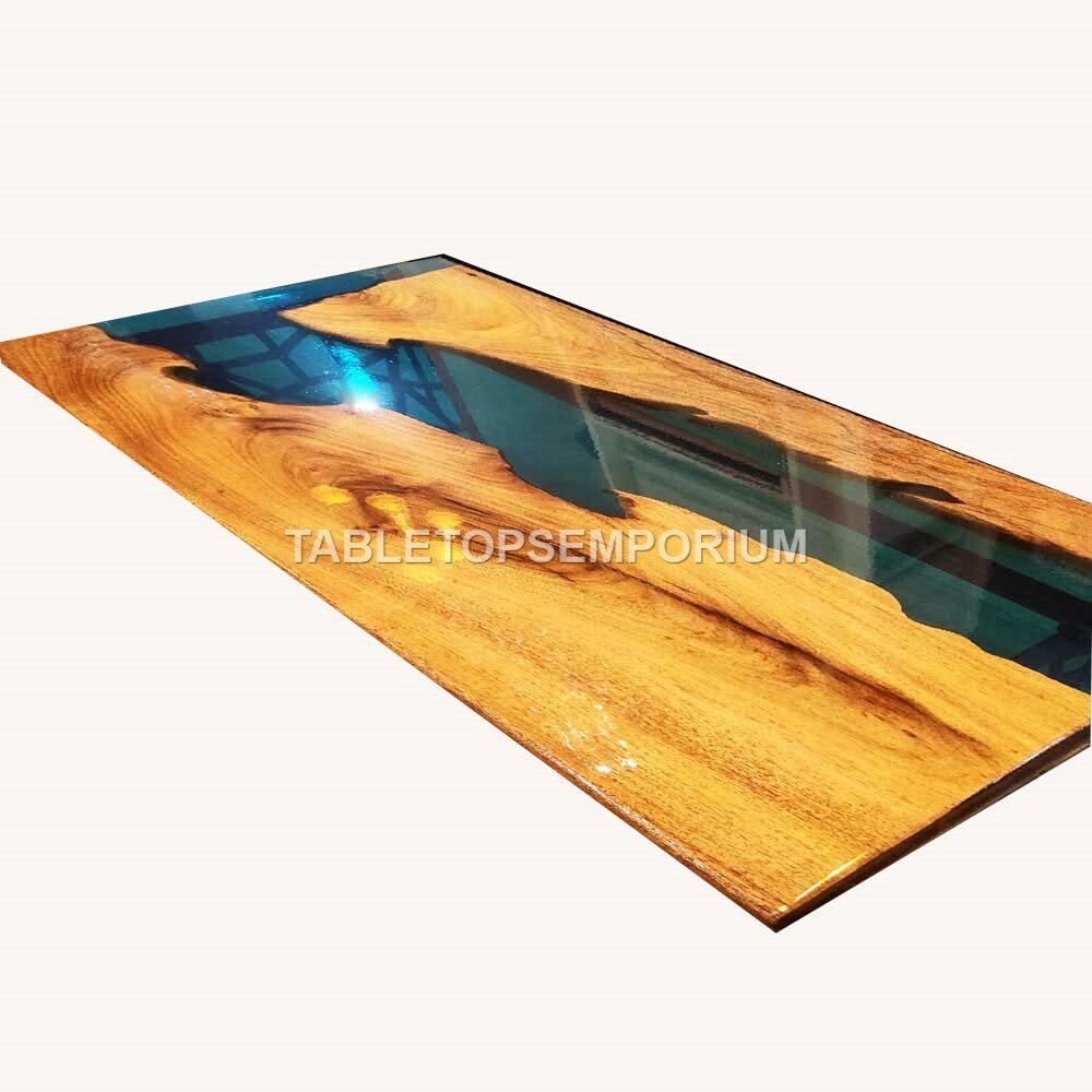 Wooden Acacia Green Resin Ultra Smooth Dine Table Handmade Collectible Furniture