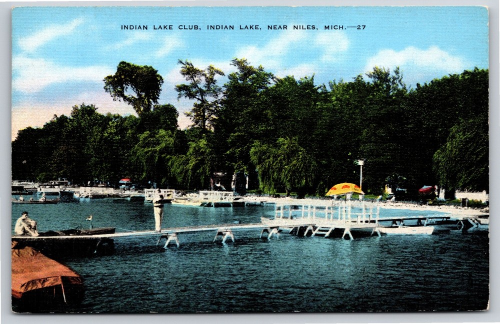 Niles Michigan~Indian Lake Club Dock & Boats~EC Kropp~Vintage Linen Postcard