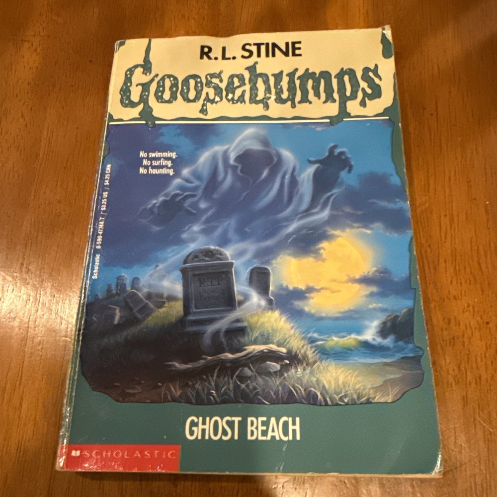 Goosebumps #22 Ghost Beach by R. L. Stine (1994) 1st Scholastic Printing