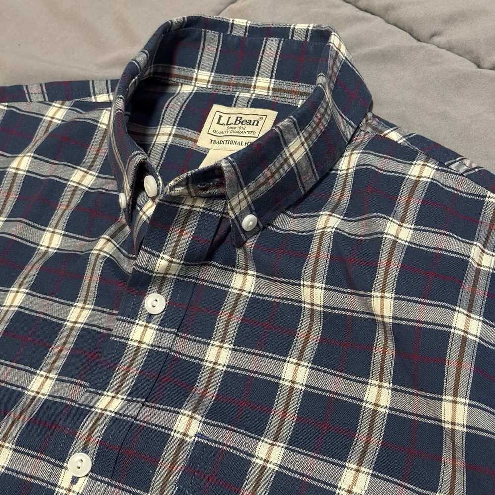 LL Bean Men's Small Traditional Fit Sport Plaid Button-Up Shirt for Outdoor Work