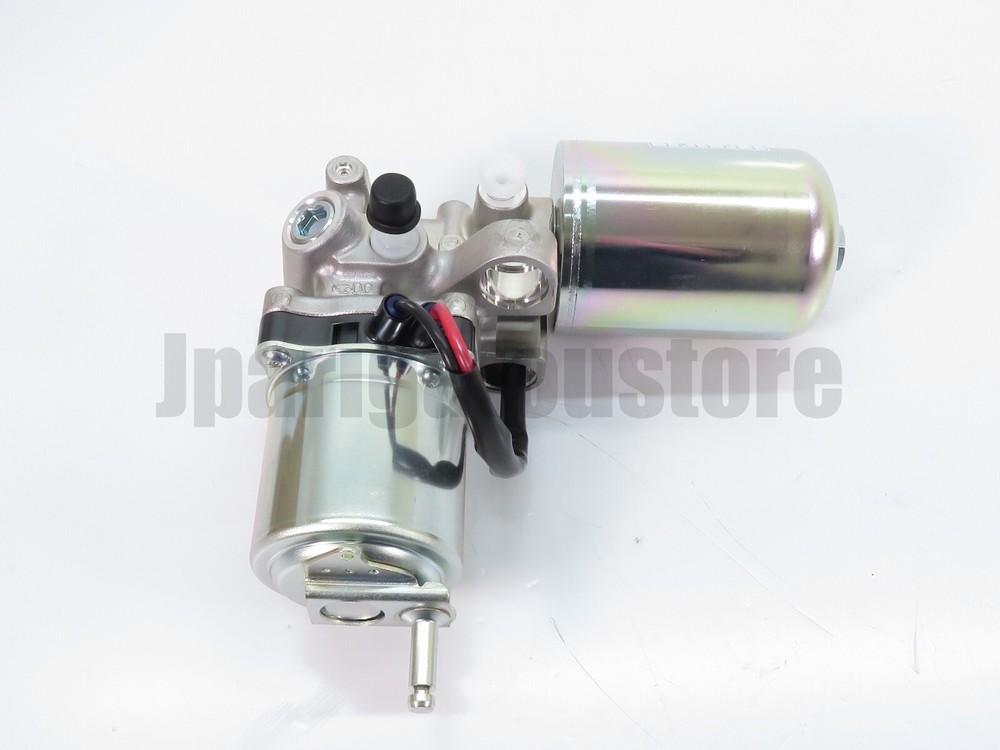 Toyota Genuine 47070-60050 New Brake Booster Pump 4Runner/FJ Cruiser 04-24