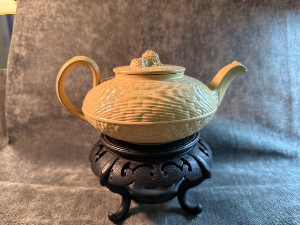 Wedgwood, Caneware Teapot Prior to 1860 Basket Weave Moulding Chips