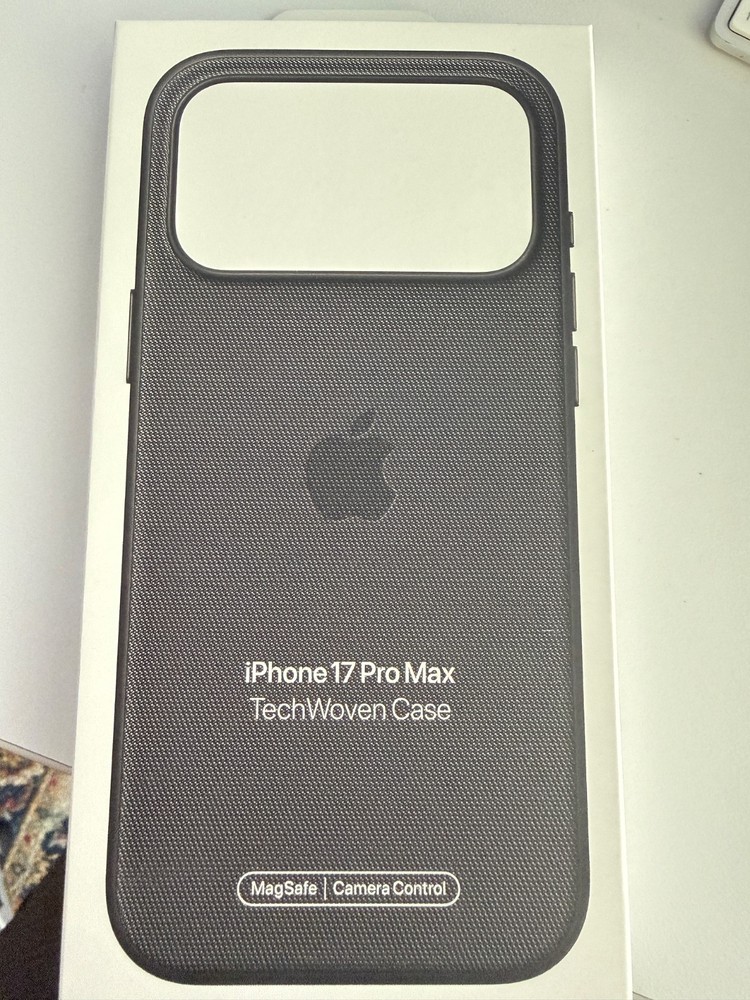 iphone 17 pro max Tech Woven Case MagSafe Black - NEW