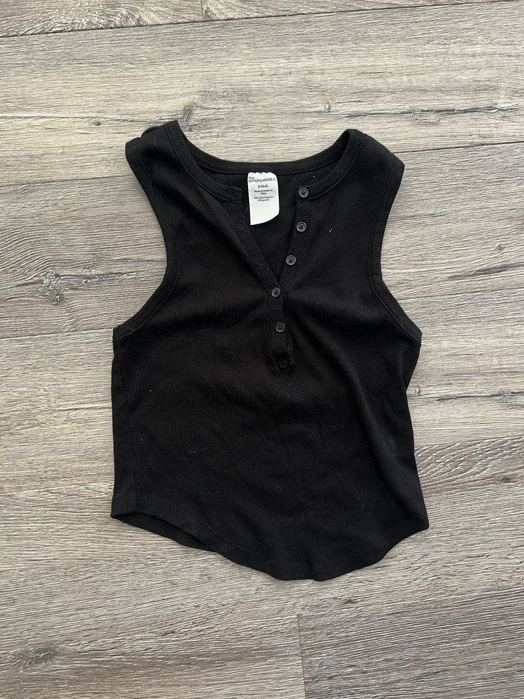 Boundaries Black Cropped Henley Tank Top Button Accent Sleeveless Size S