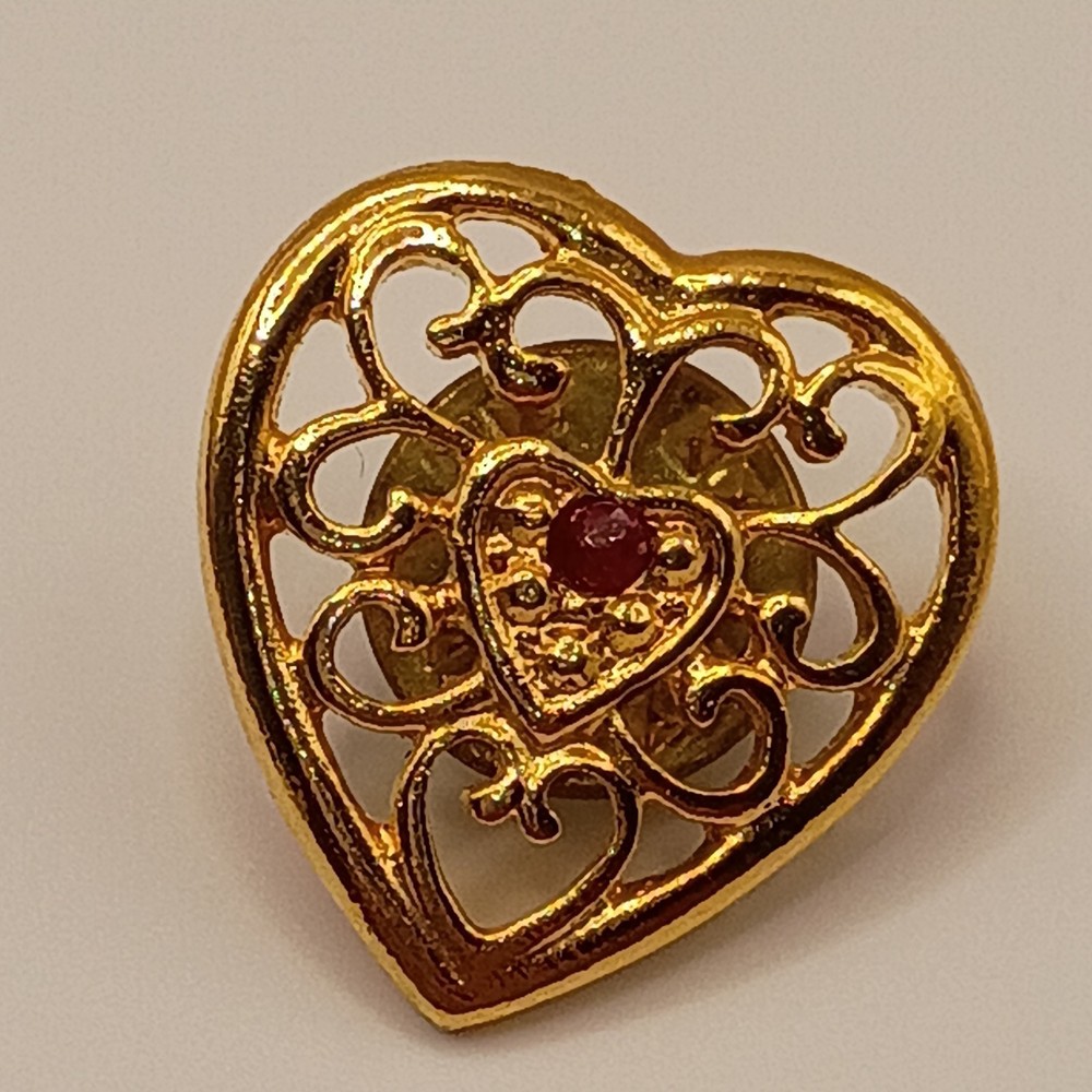 Vintage Gold Tone Filigree Heart Lapel Pin Brooch with Red Stone