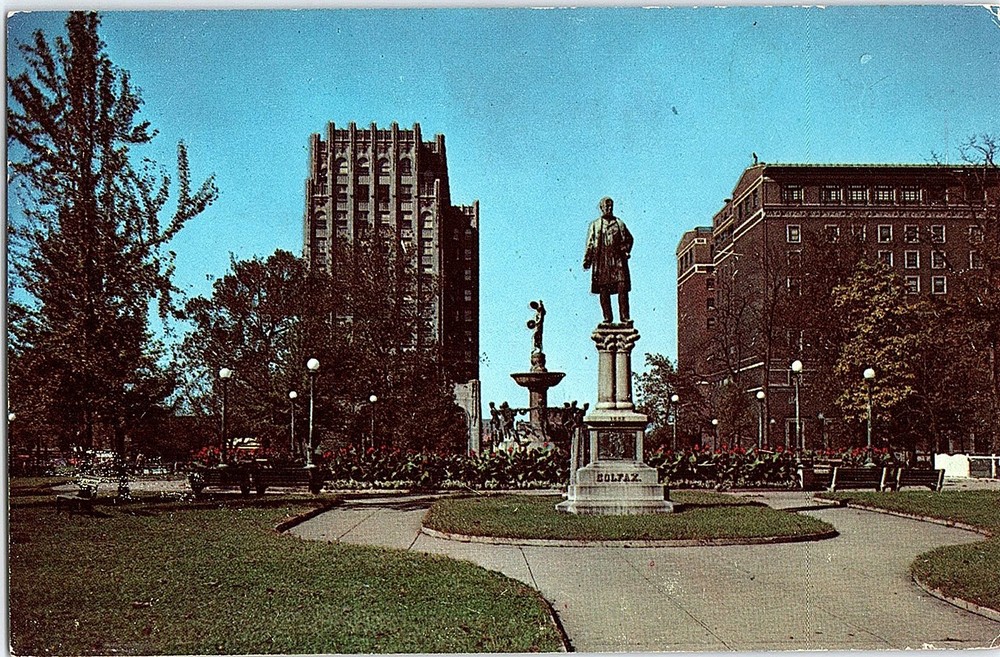 Chrome MONUMENT SCENE Indianapolis Indiana IN m/09 AH9487