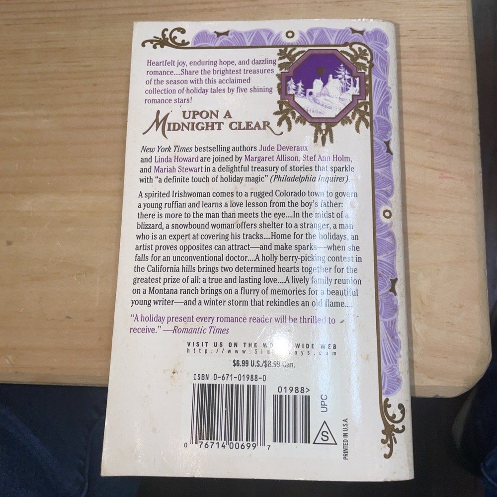 Upon a Midnight Clear : A Delightful Collection of Heartwarming Holiday Stories