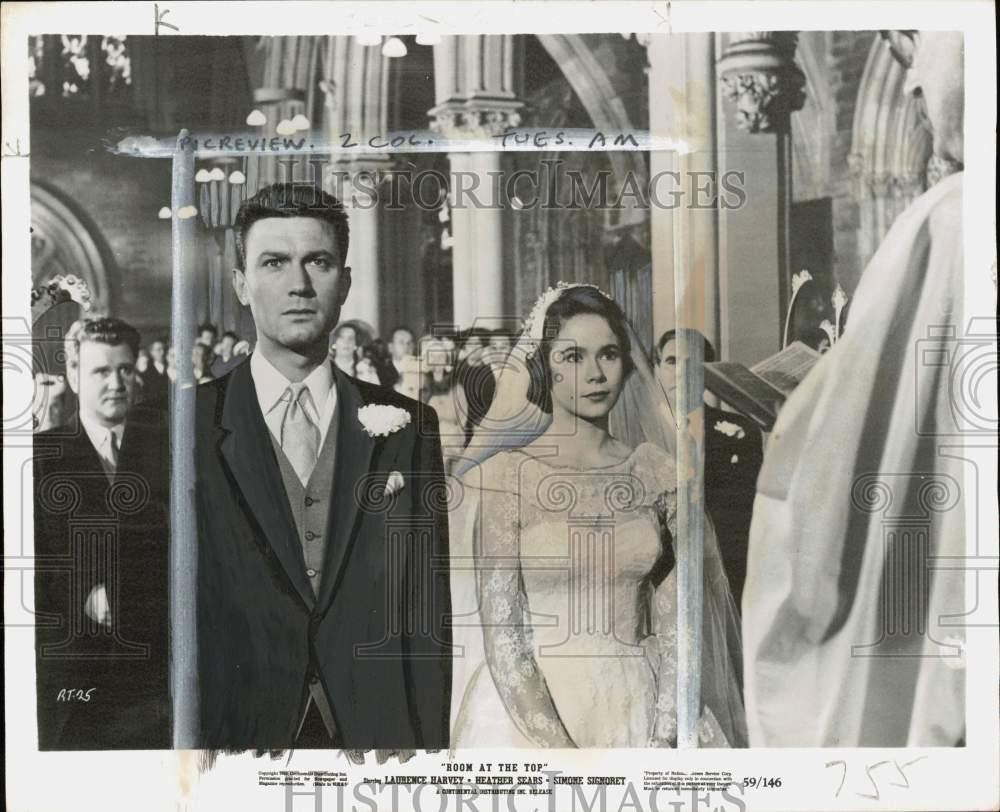 Press Photo Actors Laurence Harvey & Heather Sears star in 