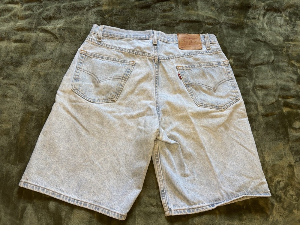 Vintage Levis 550 Jean Shorts Jorts Mens 34 Blue Light Wash Denim Skater Punk