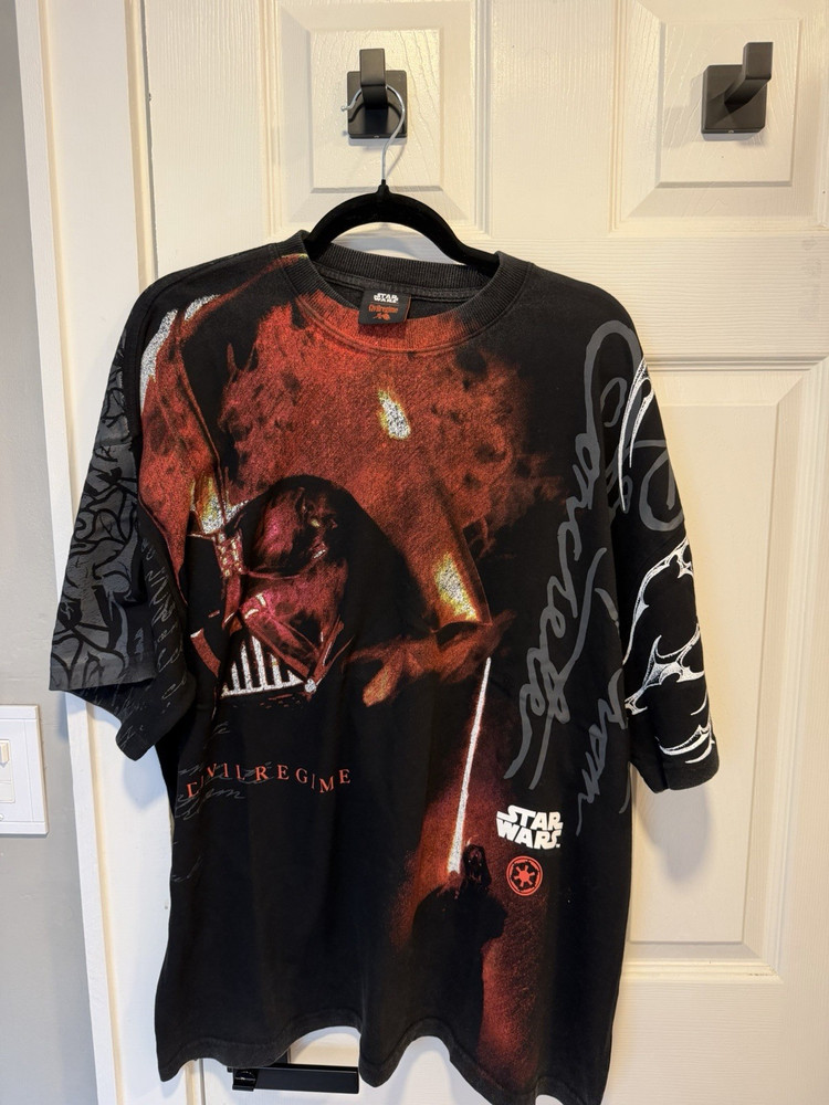 Civil Regime Star Wars Darth Vader Graphic Logo T-Shirt Black Red Size M