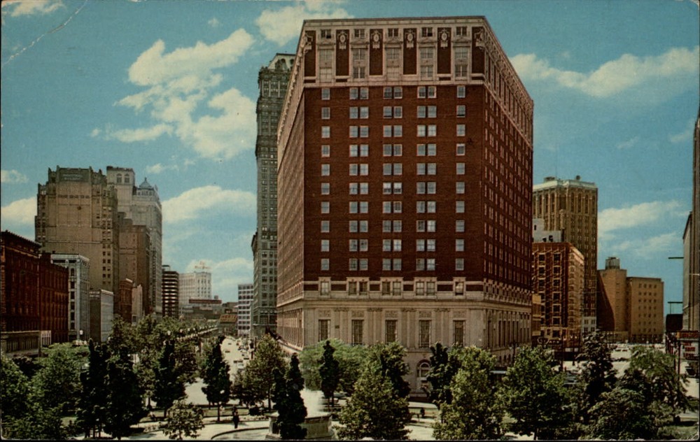 Michigan Detroit Statler Hilton Grand Circus Park ~ 1950-60s postcard  ~ s0095