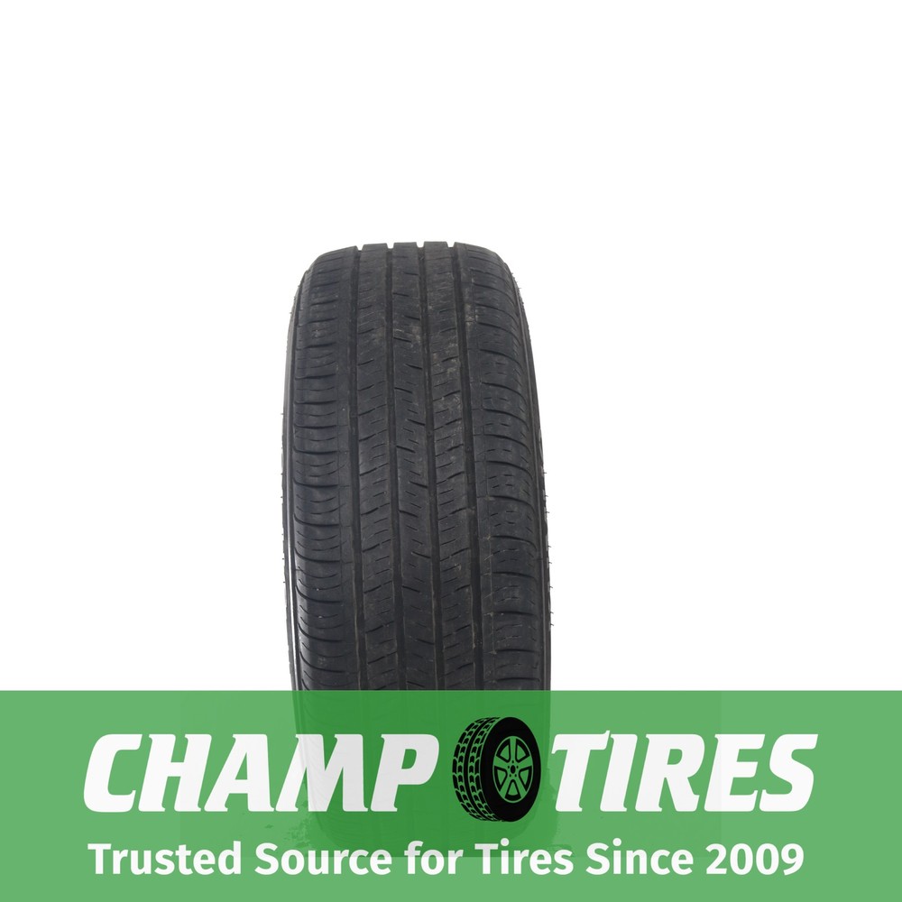 P225/55R17 Kumho Solus TA31 97 V Used 7/32nds