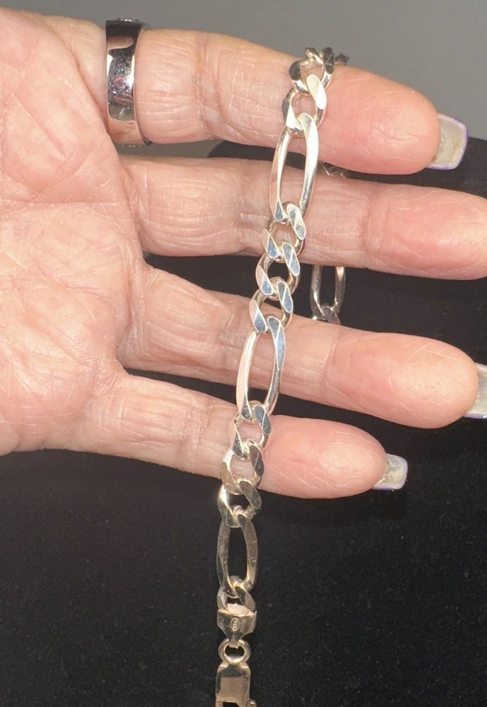 925 Sterling Silver Figaro Bracelet . Bracelet Is 7.5 Inches Long.