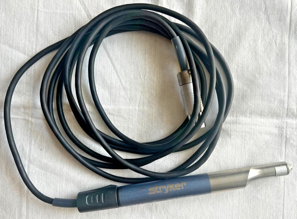 STRYKER RemB 6400-037-000 ELECTRIC RECIPROCATING SAW with 7400-004 -000 TPX Cord