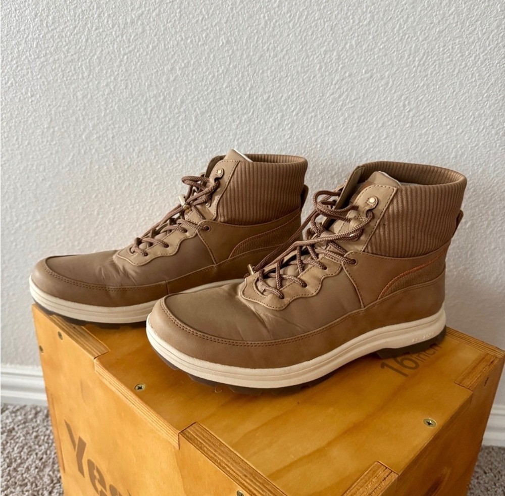 Ryka Women's Brown High-Top Shoes. Size 12W