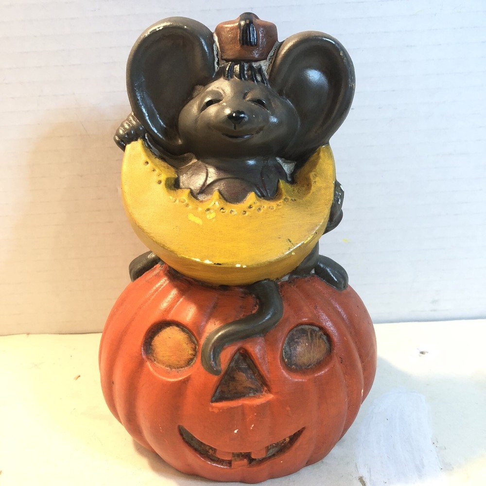 Vintage 7” Halloween Mouse & Pumpkin Ceramic Decoration - Collectible Figurine