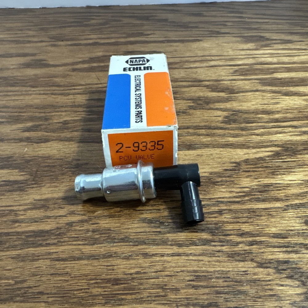 NAPA ECHLIN POSITIVE CRANKCASE VENTILATION (PCV) With/90° VALVE 2-9335