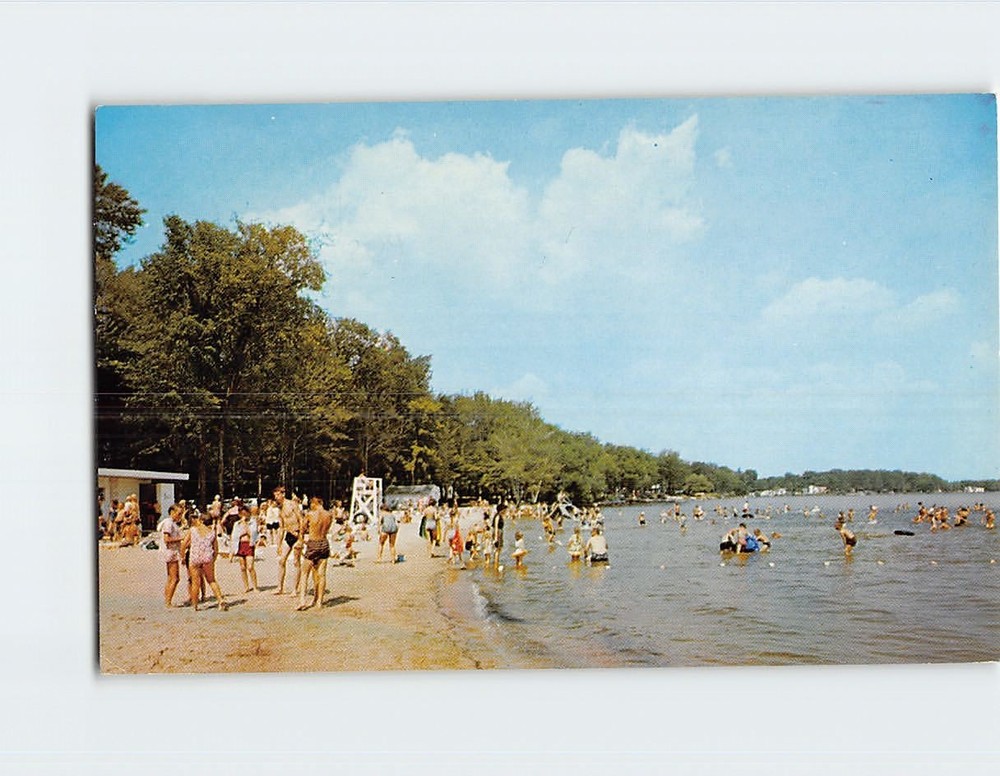 Postcard Municipal Bathing Beach Lake Cadillac Michigan USA