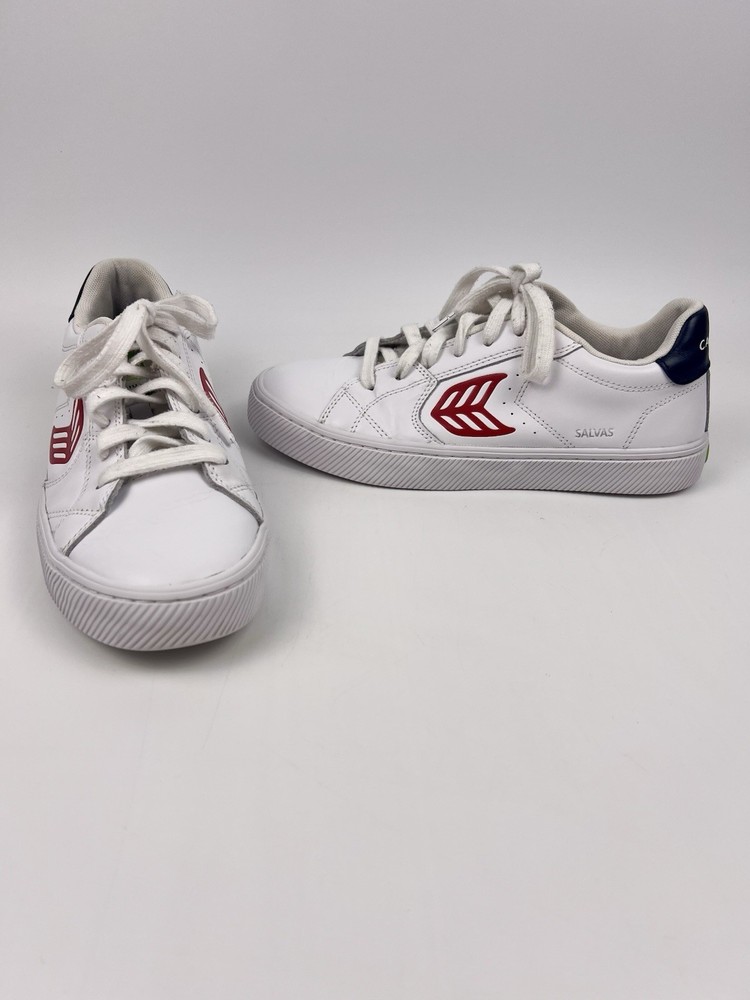 Cariuma Salvas Leather Sneakers Womens 9 White Low Top Lace Up Casual