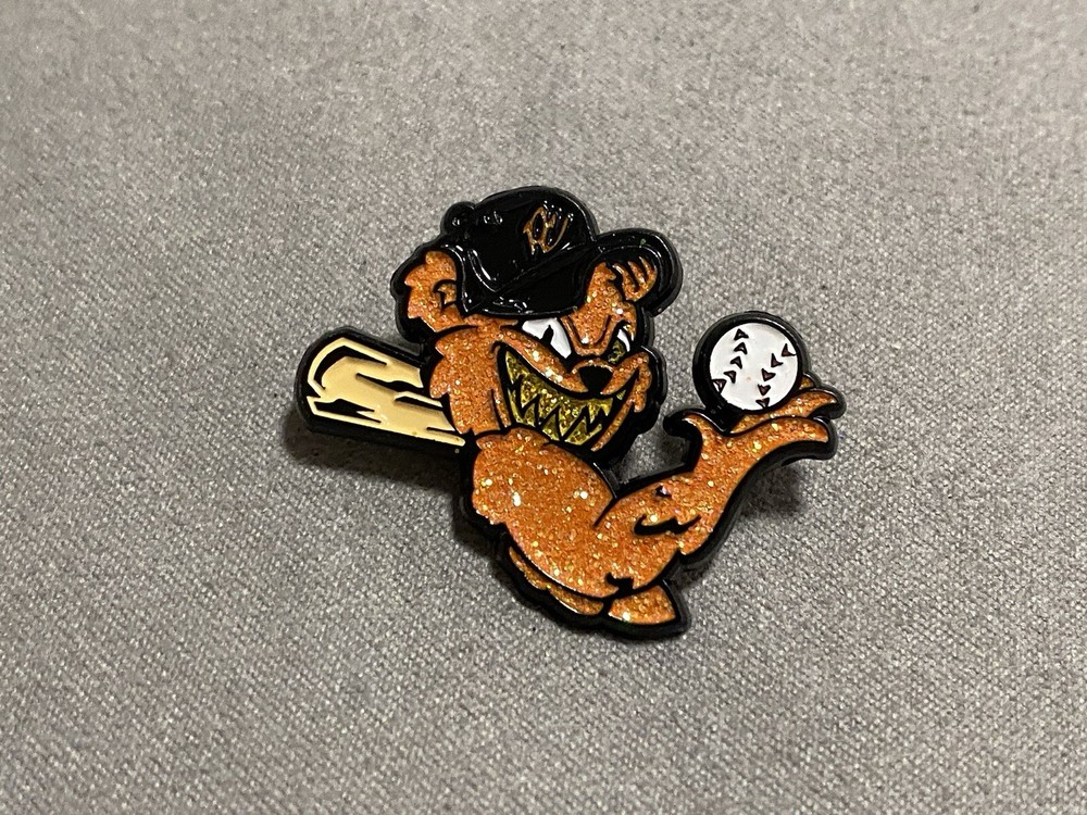 Pinzcity Orange Glitter Black Gold Glitter Teeth Strong Arm Hat Pin Limited