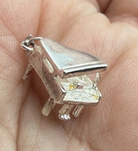 Vintage Sterling Silver 925 Grand Piano Charm Pendant Open Lid Design Music 2.1g