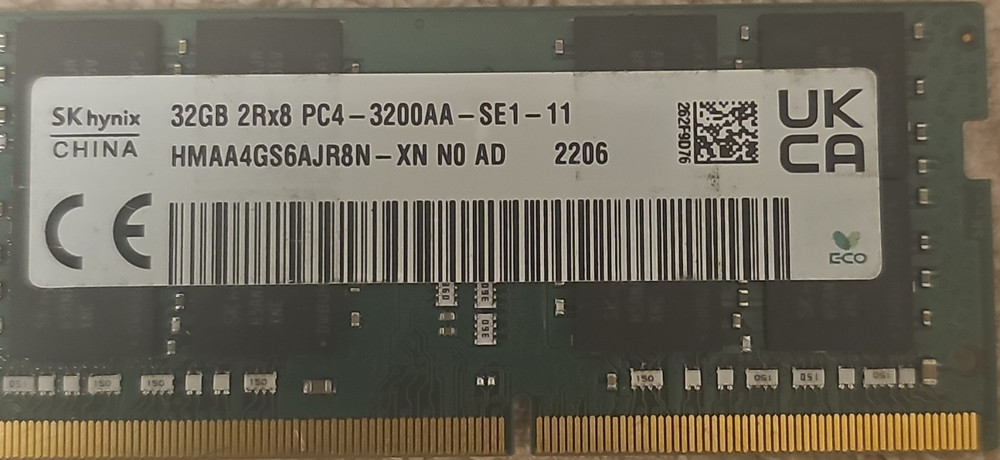 SK hynix 32GB DDR4 SO-DIMM PC4-3200AA 260-Pin RAM HMAA4GS6AJR8N-XN