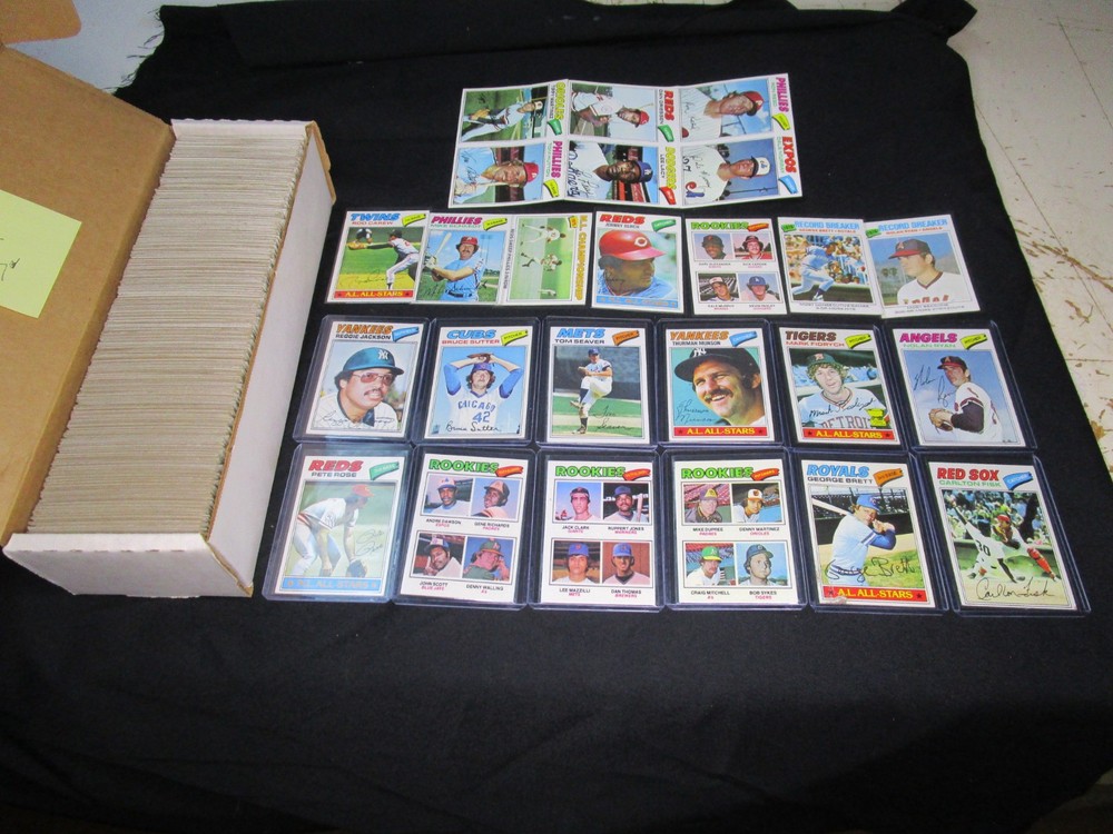 1977 topps baseball complete set  of 660 cards