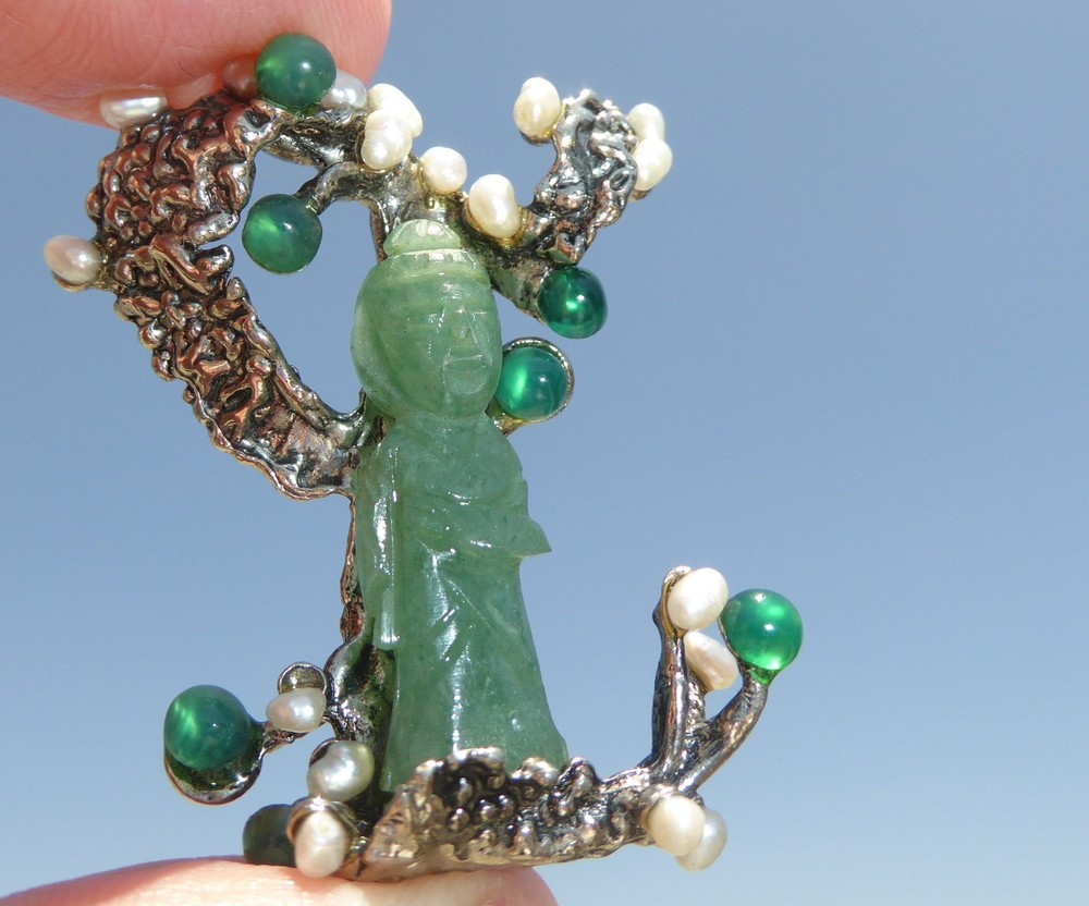 Beautiful Vintage Chinese Jadeite Of Kwan Yin Seed Pearl Silver Tone Brooch Nice