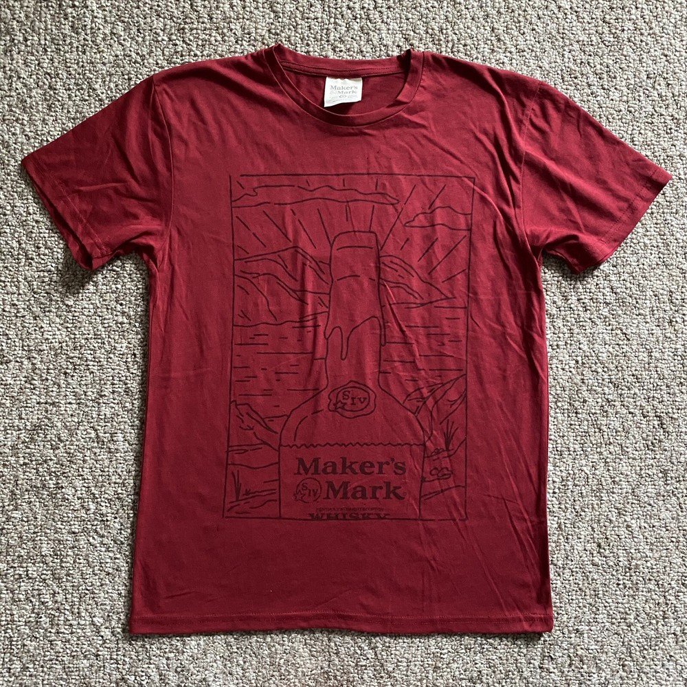 Makers Mark T Shirt Mens Medium M Red Short Sleeve Whiskey Bottle Art Tee