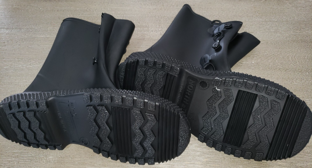 mens WORK WEAR WATER PROOF BLACK BOOTS size medium 9/10 NORTH brand NEW NWOT