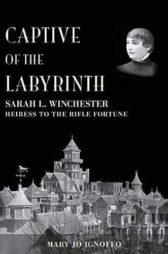 Captive of the Labyrinth: Sarah L. - Paperback, by Ignoffo Mary Jo - Acceptable