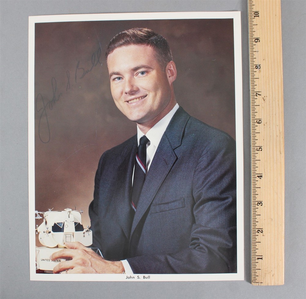 Authentic NASA Astronaut JOHN S. BULL American Air Force Autographed PhotographSigned & Authentic... NO RESERVE