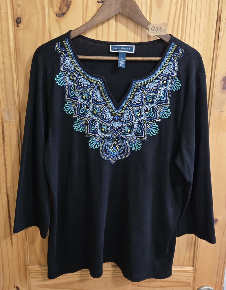 Karen Scott Women's Blouse Size XL Blue Embroidered V Neck 3/4 Sleeve Cotton