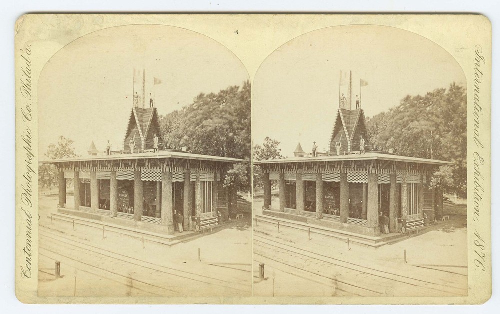 D1159~ CENTENNIAL EXPOSITION 1876 Stereoview – Canada Log House Exhibit
