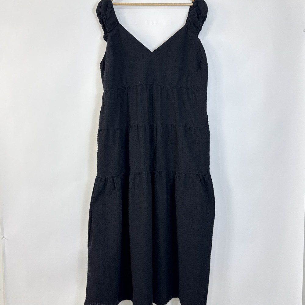 Old Navy Tiered Seersucker All Day Maxi Dress Size XL Black Flowy Breezy