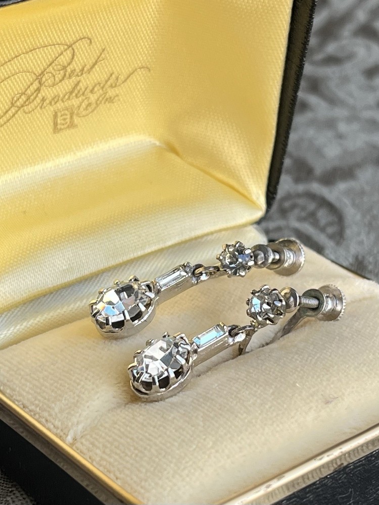 Vtg BAGUETTE TEARDROP RHINESTONE Screw Back Dangle Drop Earrings Silver tone MCM