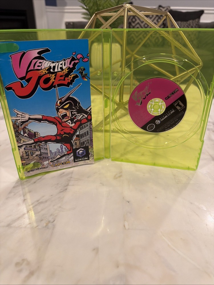 Viewtiful Joe (Nintendo GameCube, 2003)  Tested, works, Authentic Manual