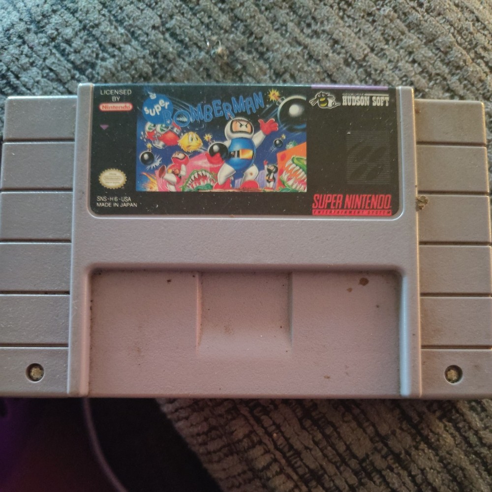 Super Bomberman (Super Nintendo Entertainment System, 1993) Tested, Works