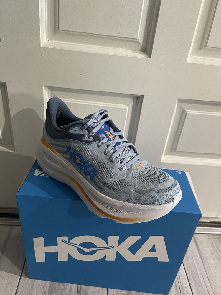 Hoka one one man's Bondi 9 brand new no box