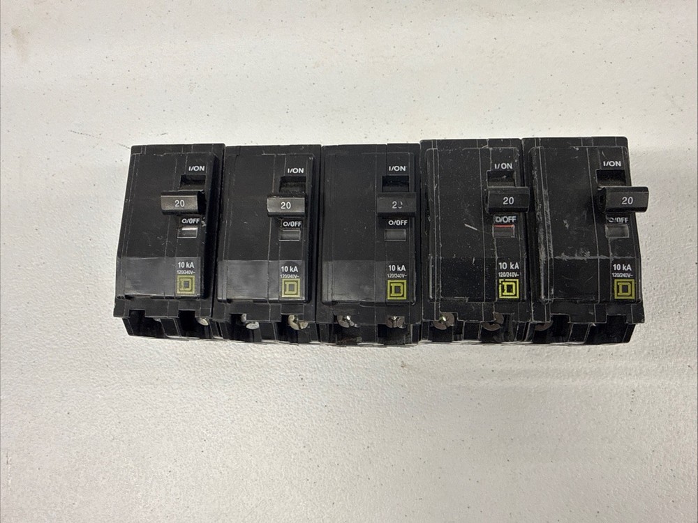 Lot 5 Square D QO220 Circuit Breaker 2 Pole 20A 120/240 V