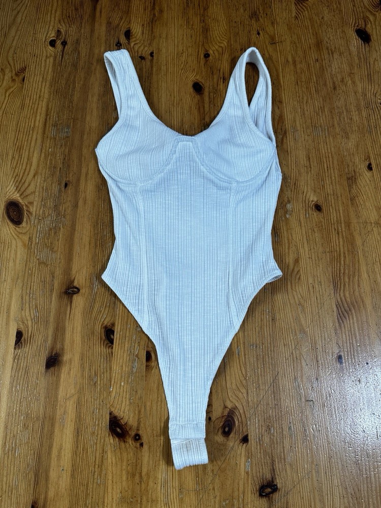 Sabo Skirt Ribbed Knit Bodysuit Underwire Thong Sleeveless beige size Small