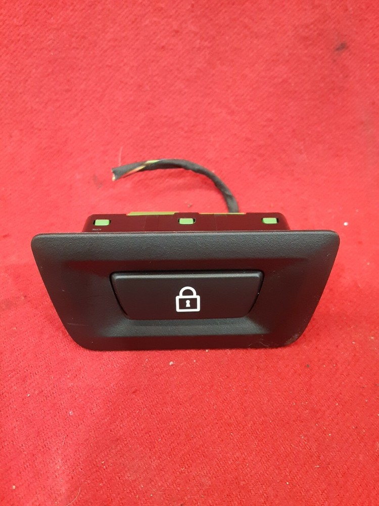 BMW Rear Trunk Lid Latch Lock 927512002