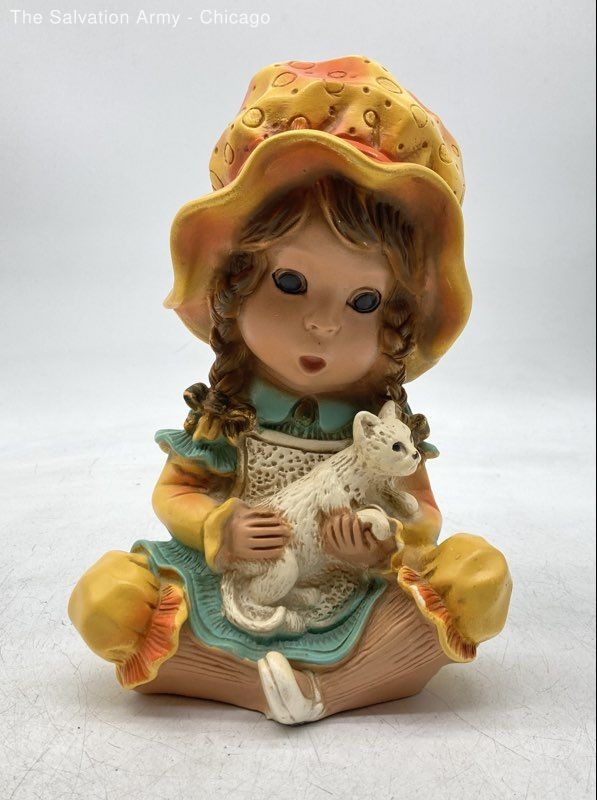 Universal Statuary Alice GIrl Sitting With Cat Decorative Figurine