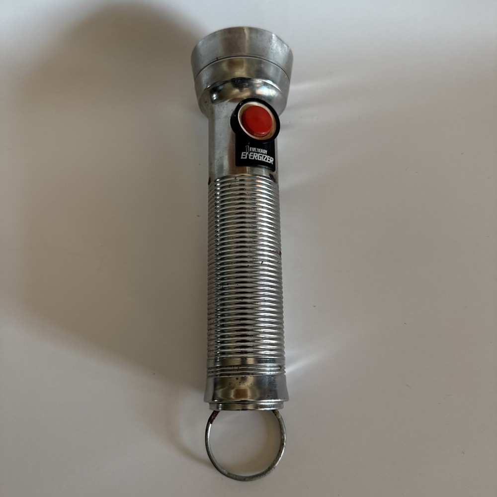 VTG Eveready Energizer Chrome Metal Flashlight 2-D Cell Ribbed Grip Works USA