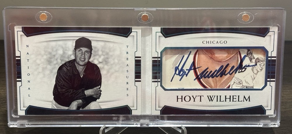 Hoyt Wilhelm Booklet Auto 08/10 National Treasures 2018 Panini MINT 🔥🔥🔥